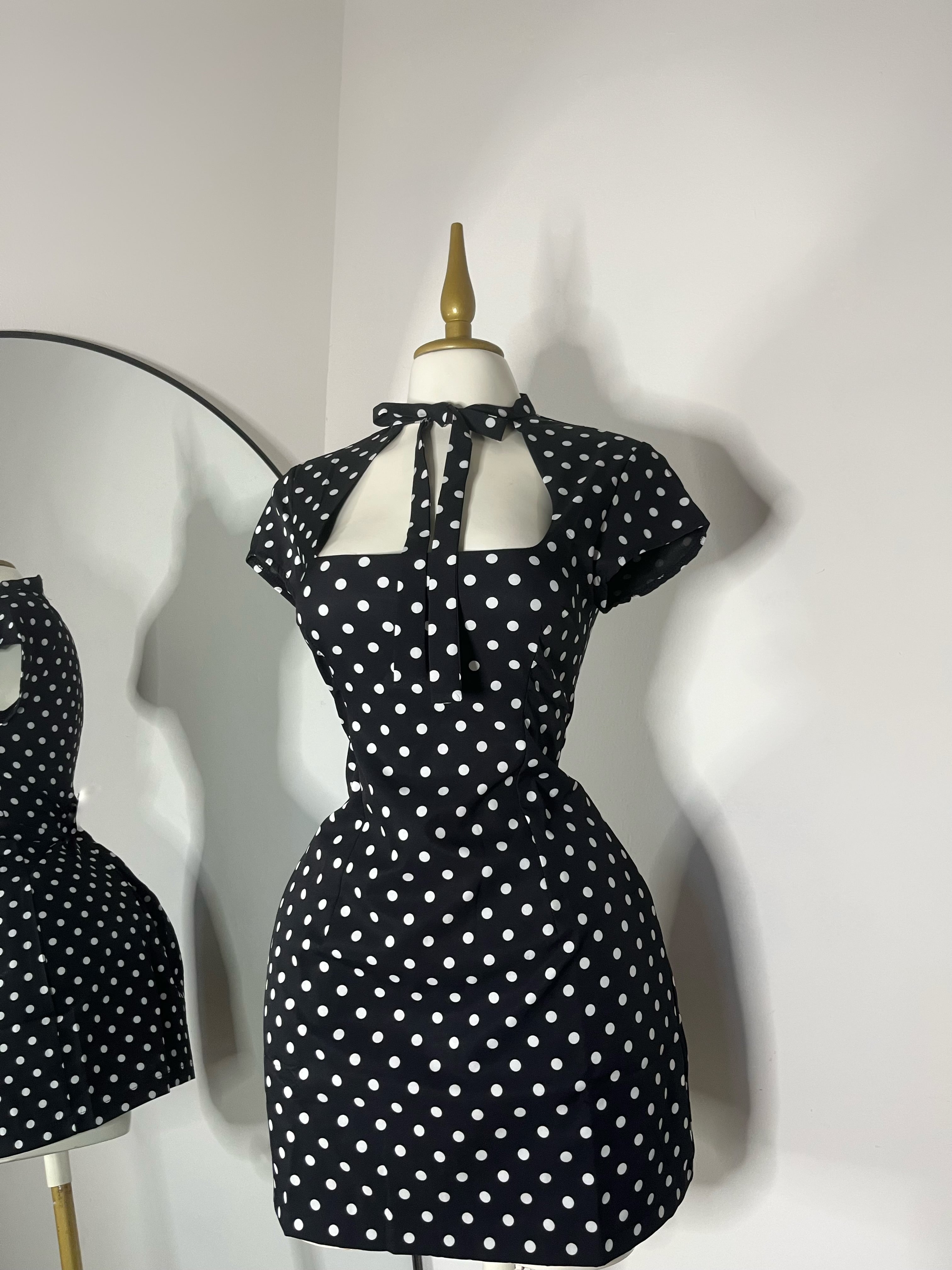 Vestido polka dot negro