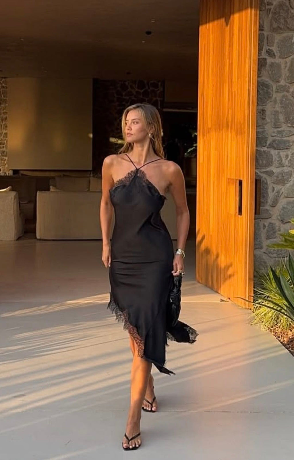 Vestido largo satín encaje