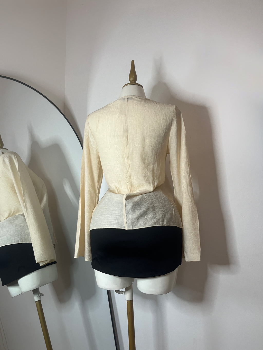 Blusa beige lino manga larga