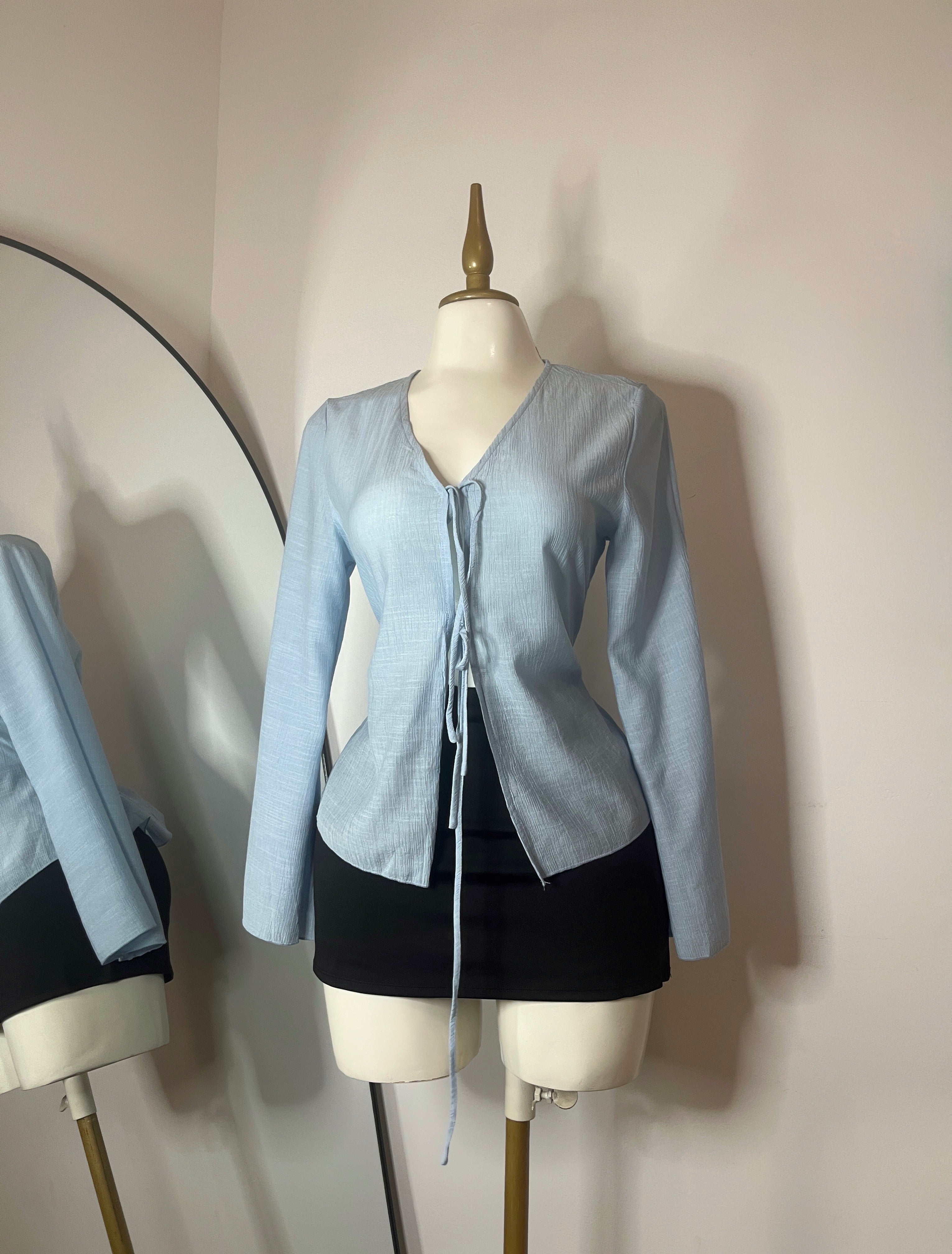Blusa lino baby blue manga larga